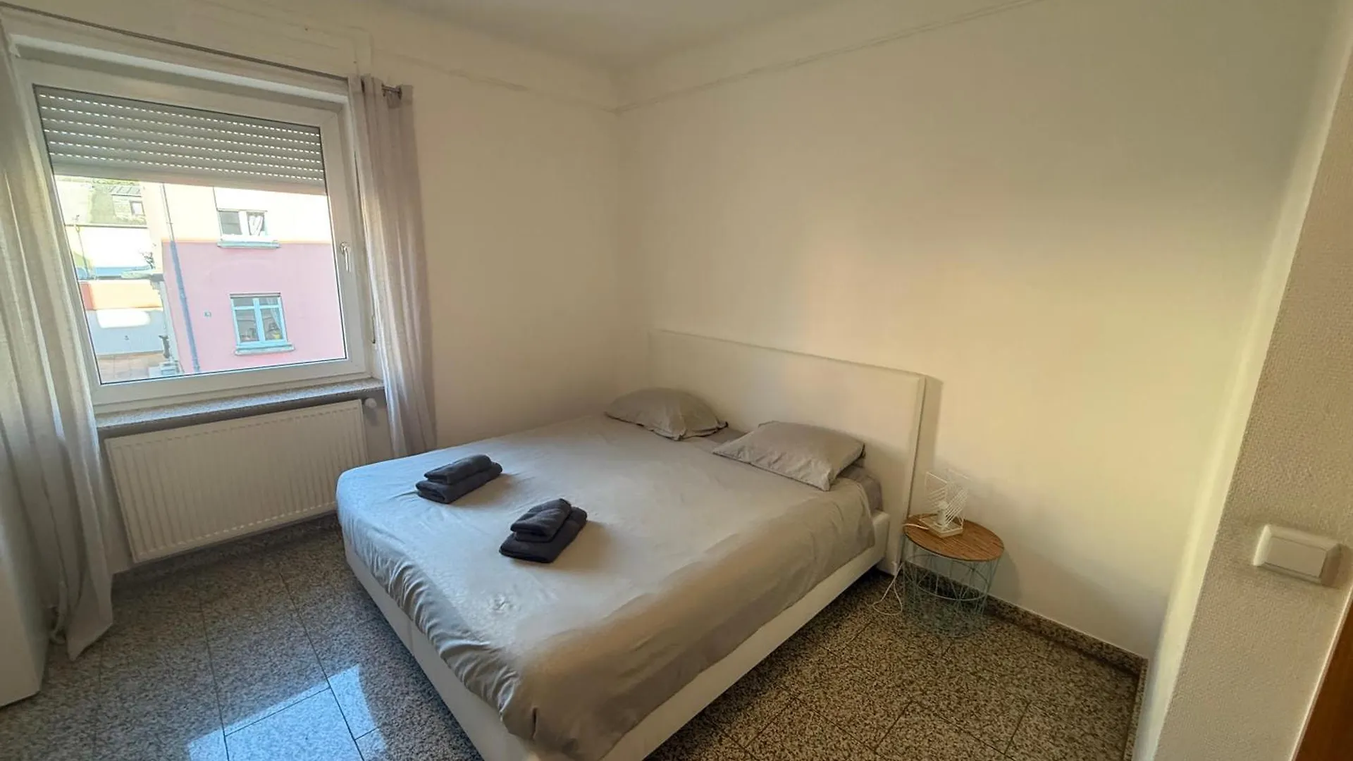 Chambre Centre Gasperich Luxembourg Homestay